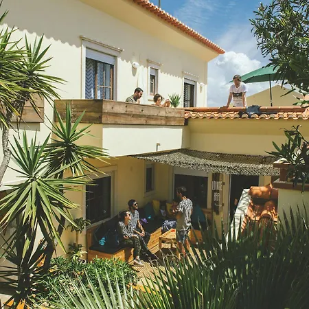 Cliff Surf House Hostel