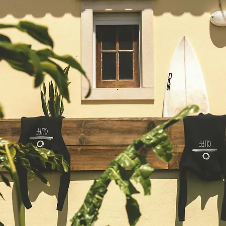 Hostel Cliff Surf House Santa Cruz