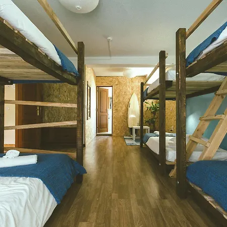 Cliff Surf House Hostel Santa Cruz