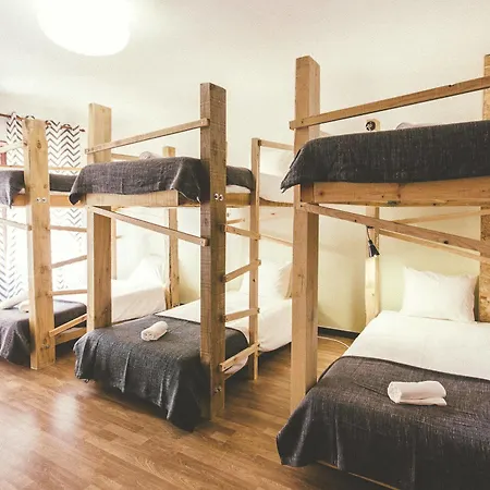 Cliff Surf House * Santa Cruz