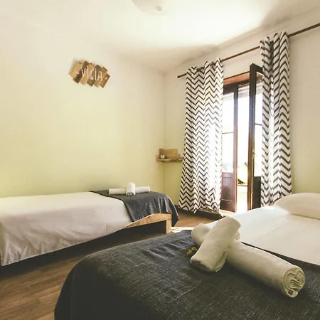 Hostel Cliff Surf House *