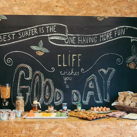 Cliff Surf House * Santa Cruz