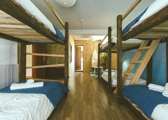 Cliff Surf House Хостел Санта-Круш