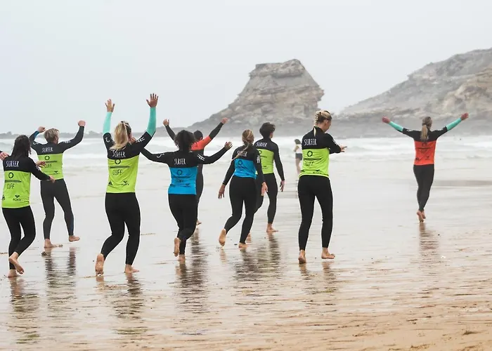 Хостел Cliff Surf House *