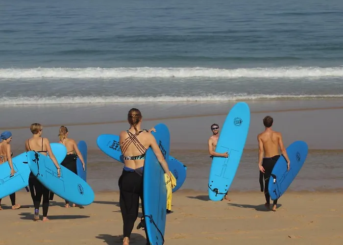 Cliff Surf House Хостел